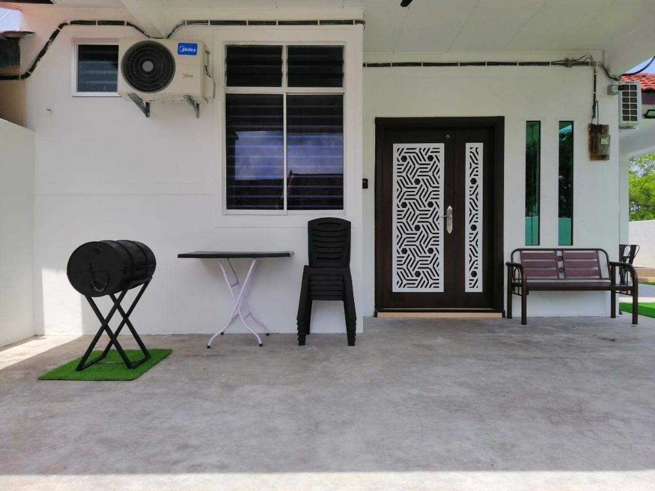 Casa261 Homestay Pd Port Dickson Ngoại thất bức ảnh